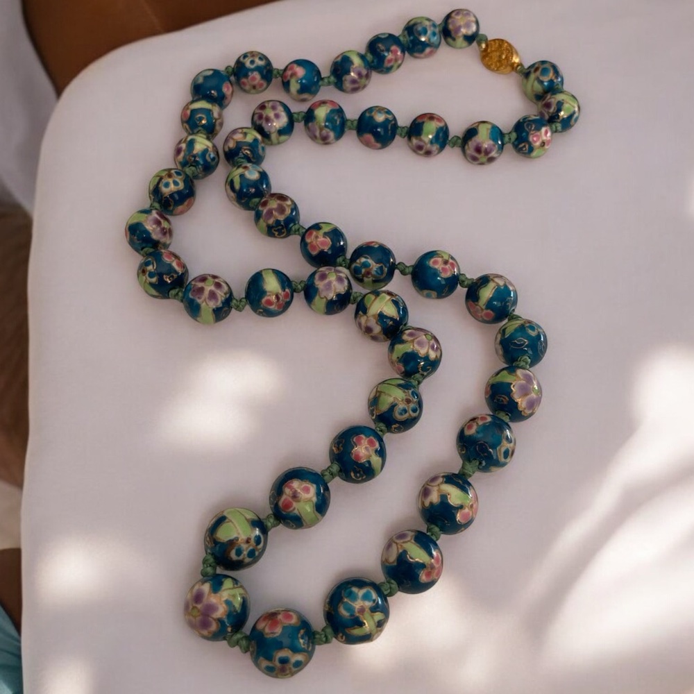Vintage Chinese Hand Painted Porcelain Hand Knotted Beaded Necklace